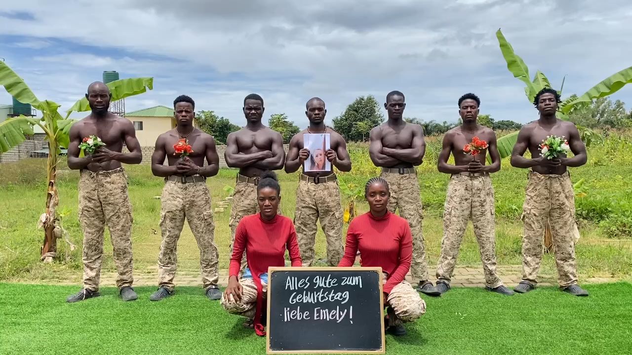 Personalised Funny Dancing Singing African Greeting Video Gift - MO Suite - GreetReels - Unique Gift Ideas